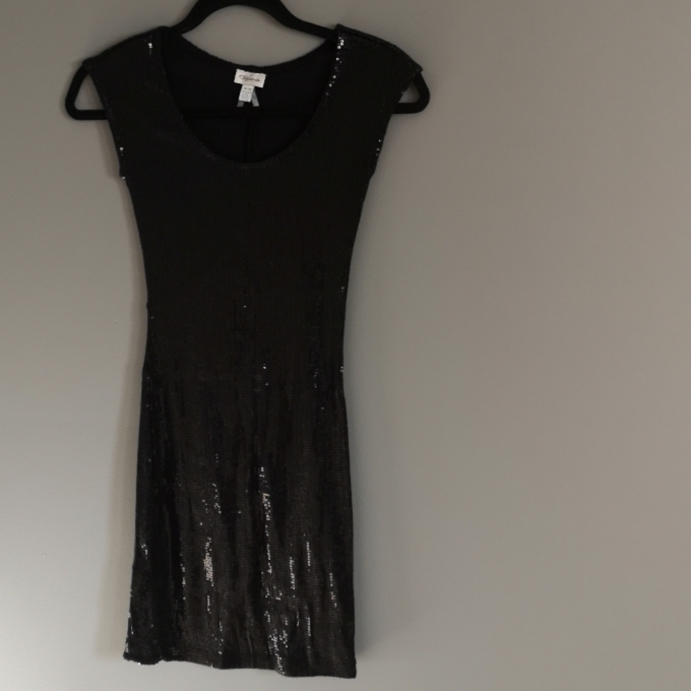 Party dress 💃 2/$100 🖤